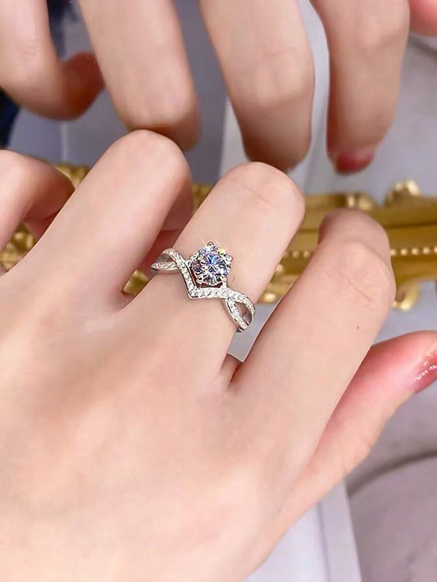 Lunaria Moissanite Ring