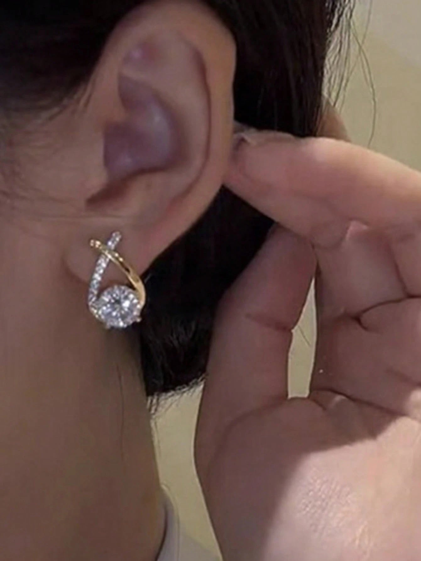 Luxury Rhinestone Criss-Cross Stud Earrings – Elegant Diamond-Inspired Statement Set (2pc)