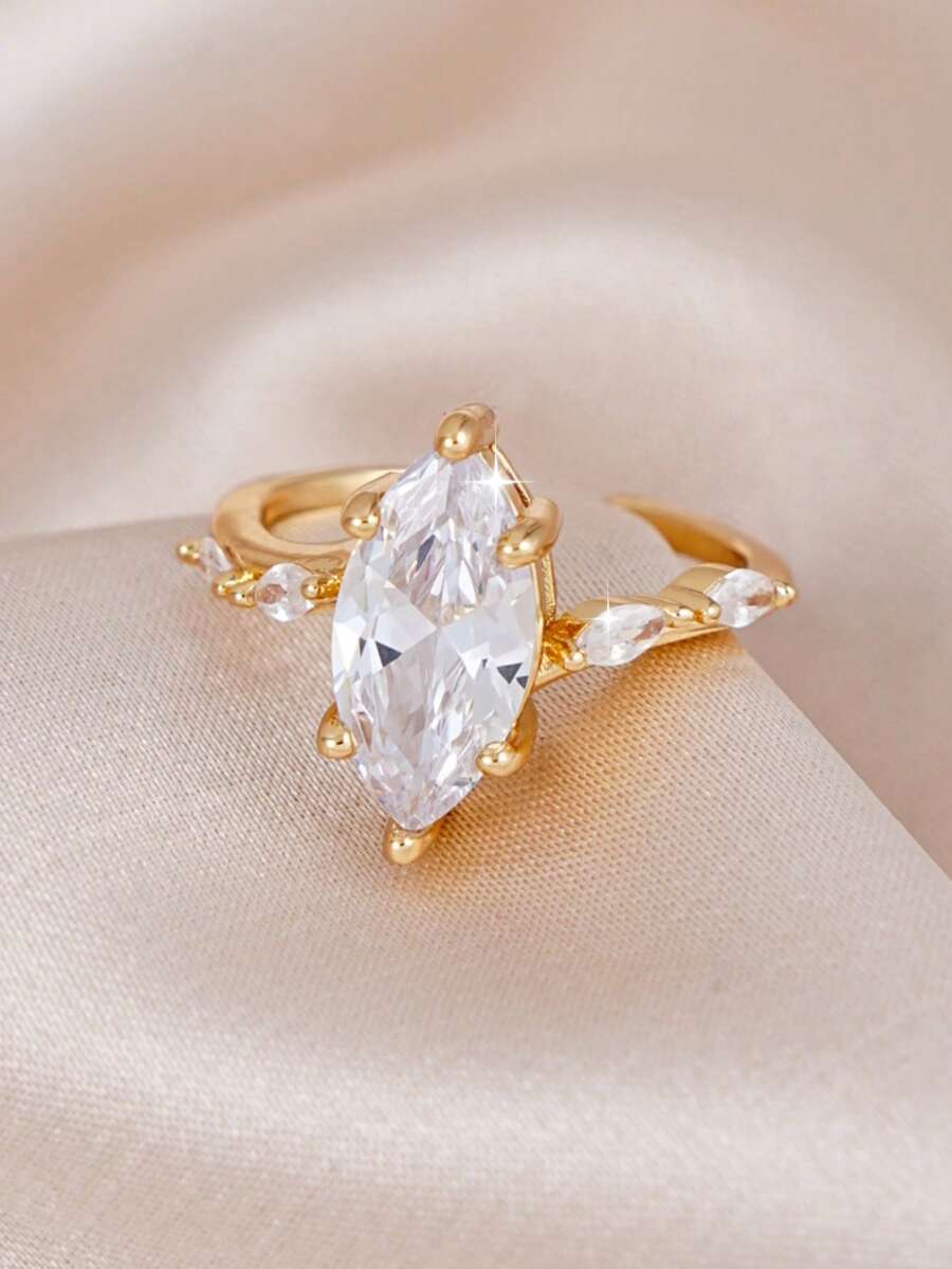 Marquise Royale Ring