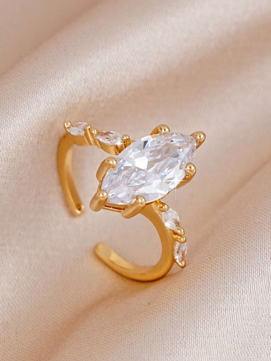 Marquise Royale Ring