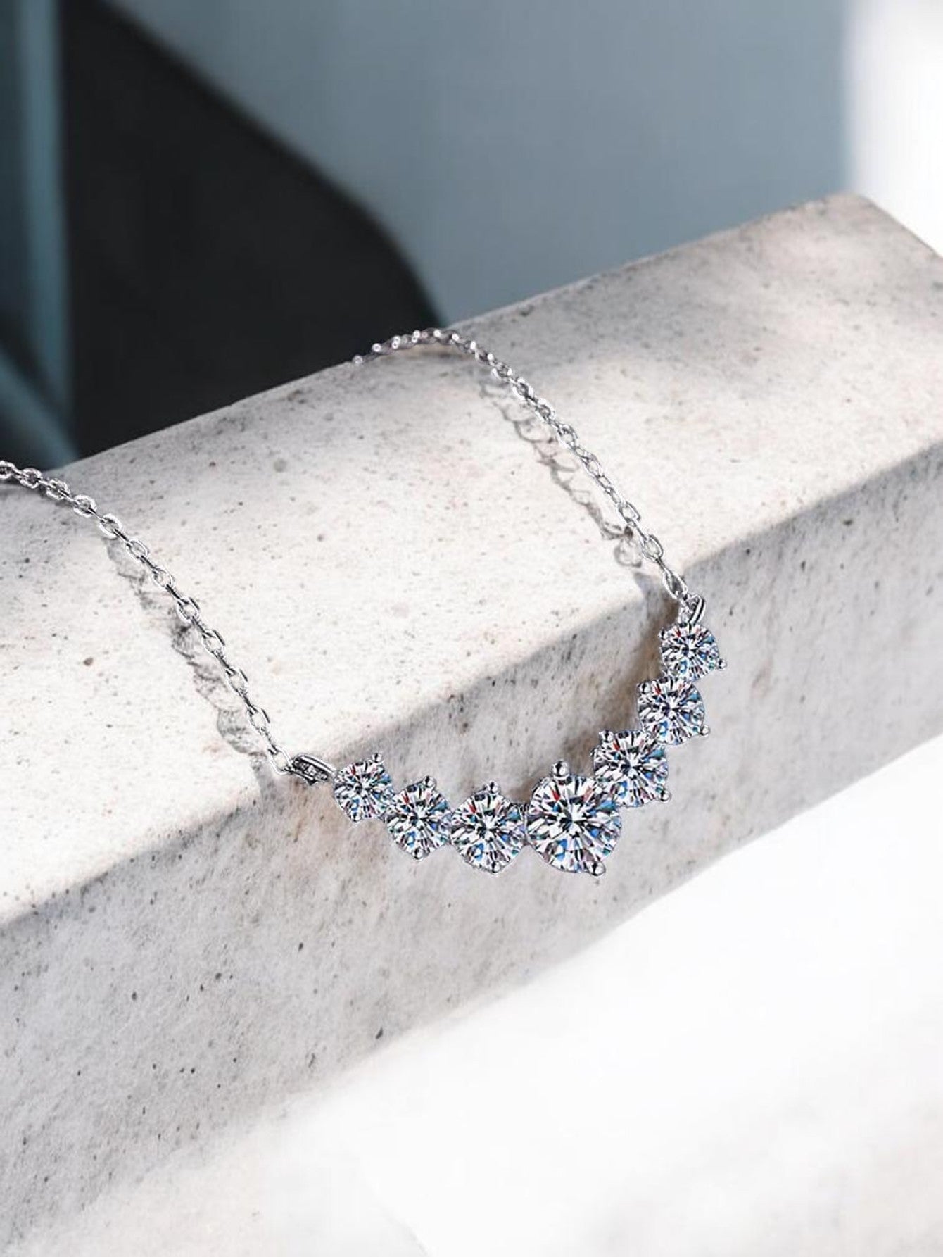 925 Sterling Silver Moissanite Smile Necklace – Luxury Minimalist Pendant
